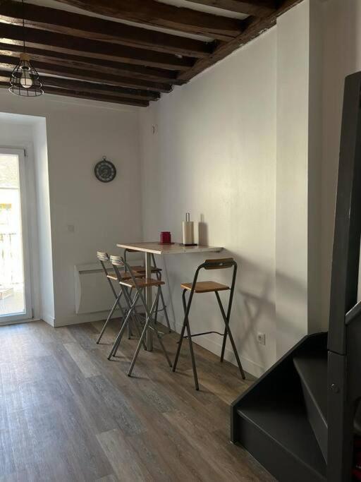 Appartement Plein De Charme Coignières Extérieur photo